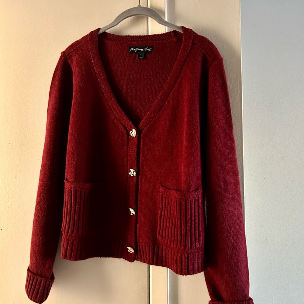Montgomery maroon  V-Neck Button Front Cardigan